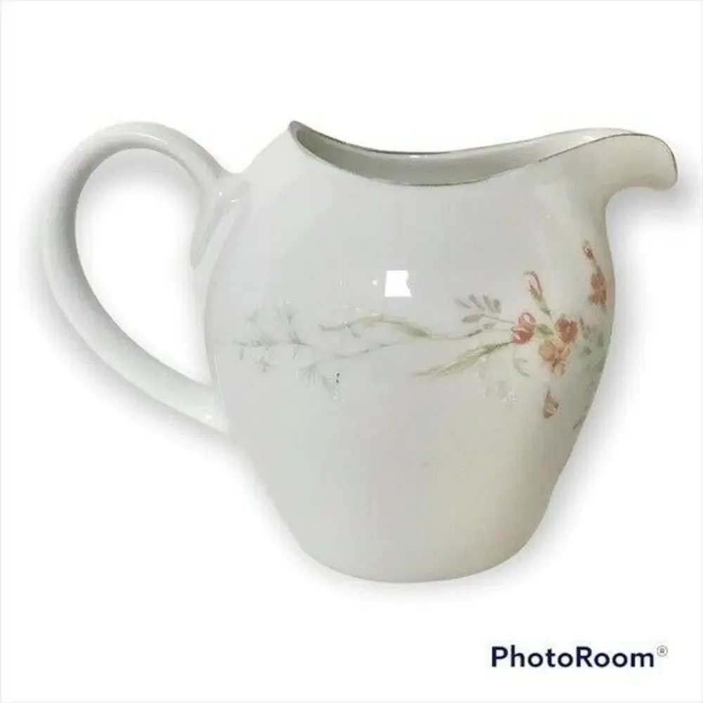 Premiere Berkshire MD104 Vintage Fine China Creamer White Floral Dining Coffee